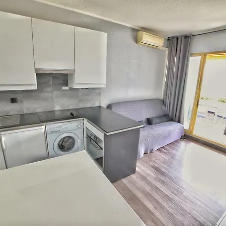 Vue T2 Climatise Marina Baie Des Anges, Etage 11, Plages A 100 M * 卢贝新城